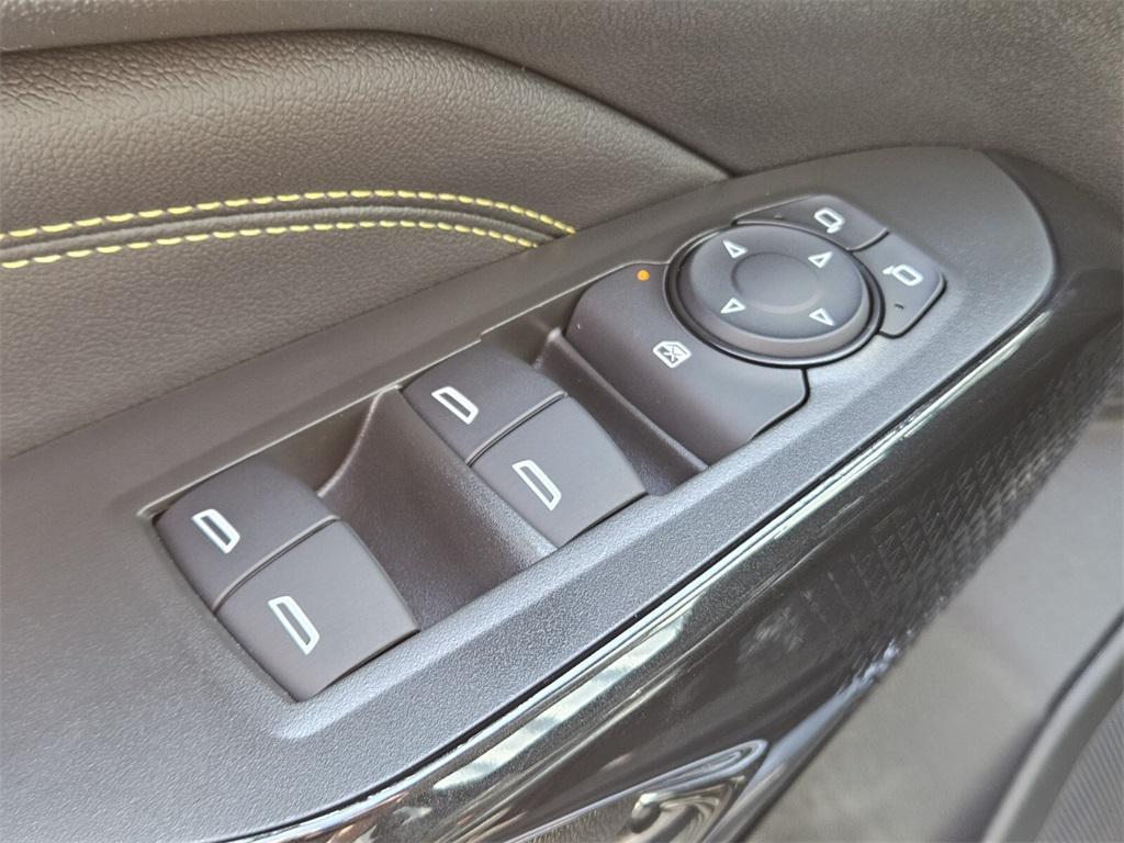 new 2025 Chevrolet Trax car, priced at $23,040