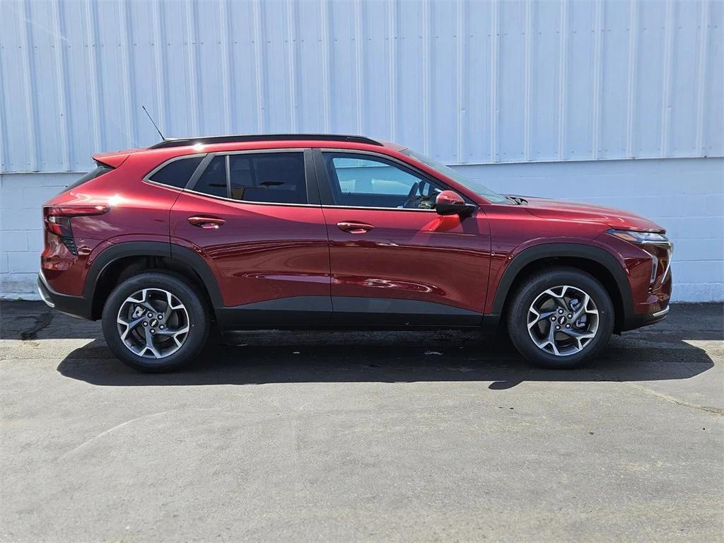 new 2025 Chevrolet Trax car, priced at $24,230