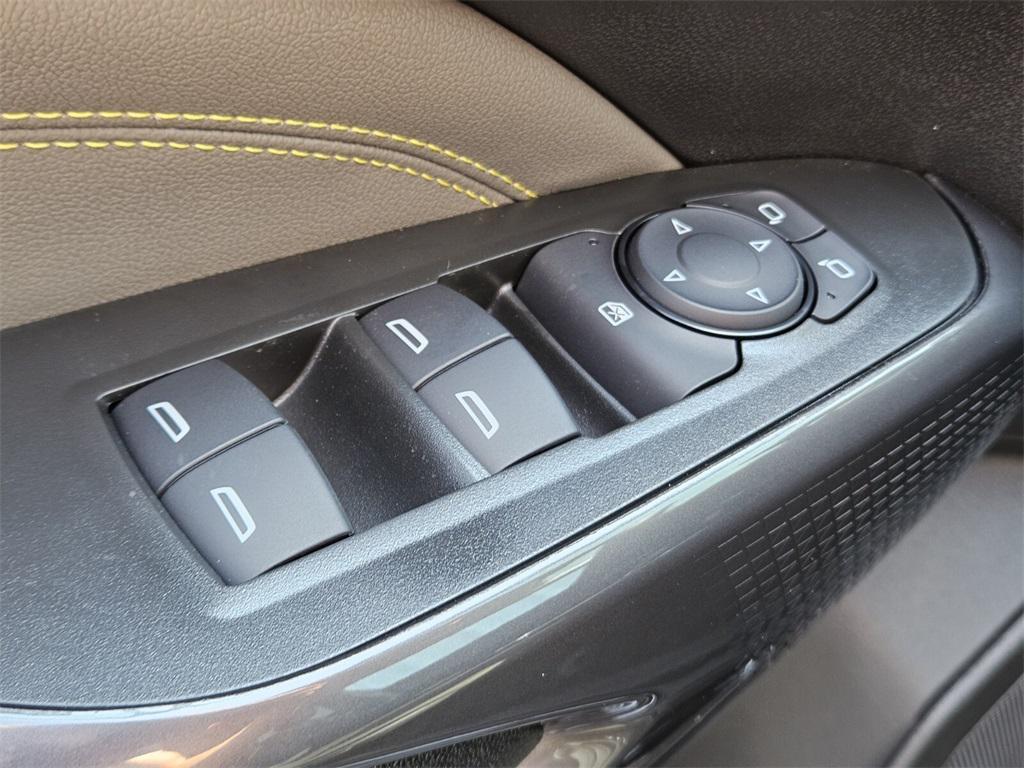 new 2025 Chevrolet Trax car, priced at $25,435