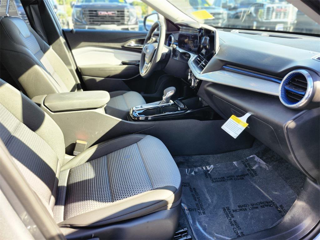 used 2025 Chevrolet Trax car, priced at $23,988