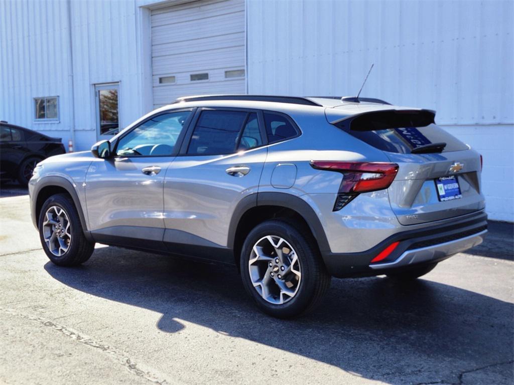 used 2025 Chevrolet Trax car, priced at $23,988