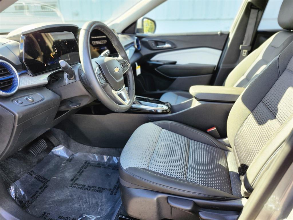 used 2025 Chevrolet Trax car, priced at $23,988