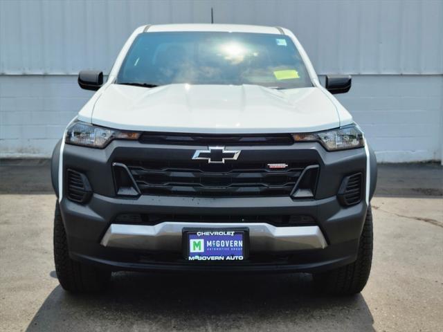 new 2025 Chevrolet Colorado car, priced at $41,570