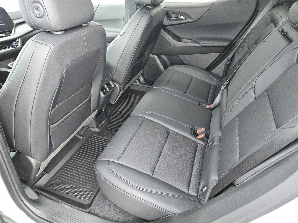 new 2026 Chevrolet Equinox car, priced at $32,240