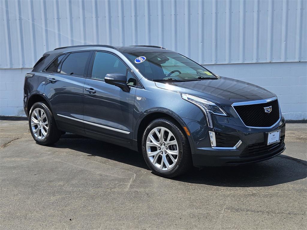 used 2020 Cadillac XT5 car, priced at $31,588