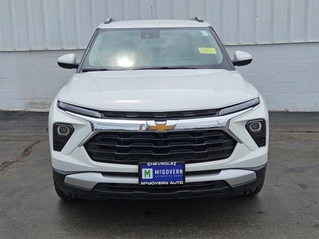 new 2025 Chevrolet TrailBlazer car, priced at $24,005