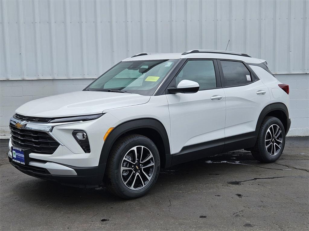 new 2025 Chevrolet TrailBlazer car, priced at $23,855