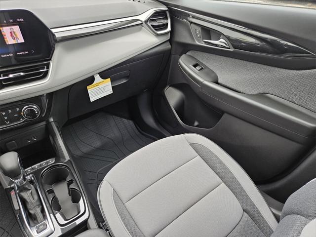 new 2025 Chevrolet TrailBlazer car, priced at $24,005