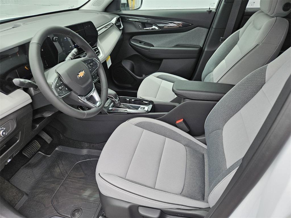 new 2025 Chevrolet TrailBlazer car, priced at $23,855