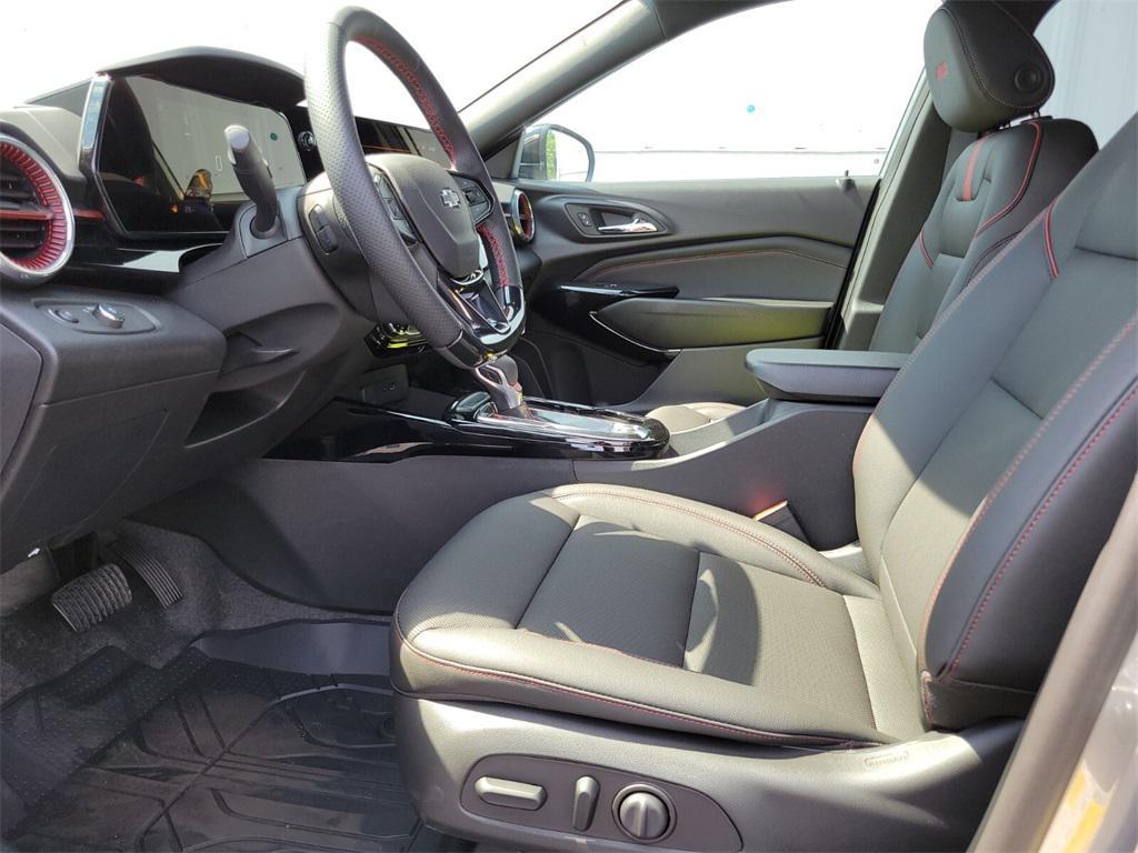 new 2025 Chevrolet Trax car, priced at $25,290