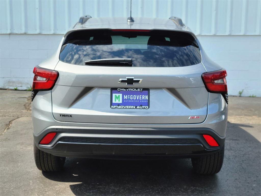 new 2025 Chevrolet Trax car, priced at $25,290