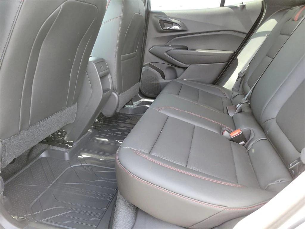 new 2025 Chevrolet Trax car, priced at $25,290