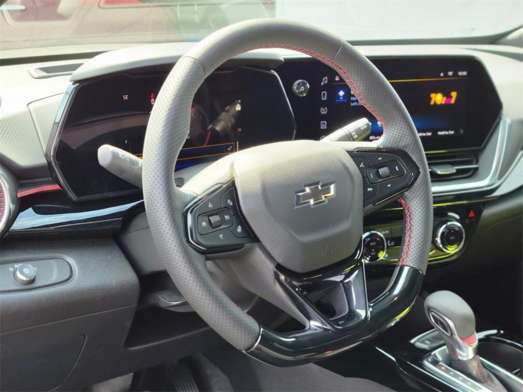 new 2025 Chevrolet Trax car, priced at $25,290