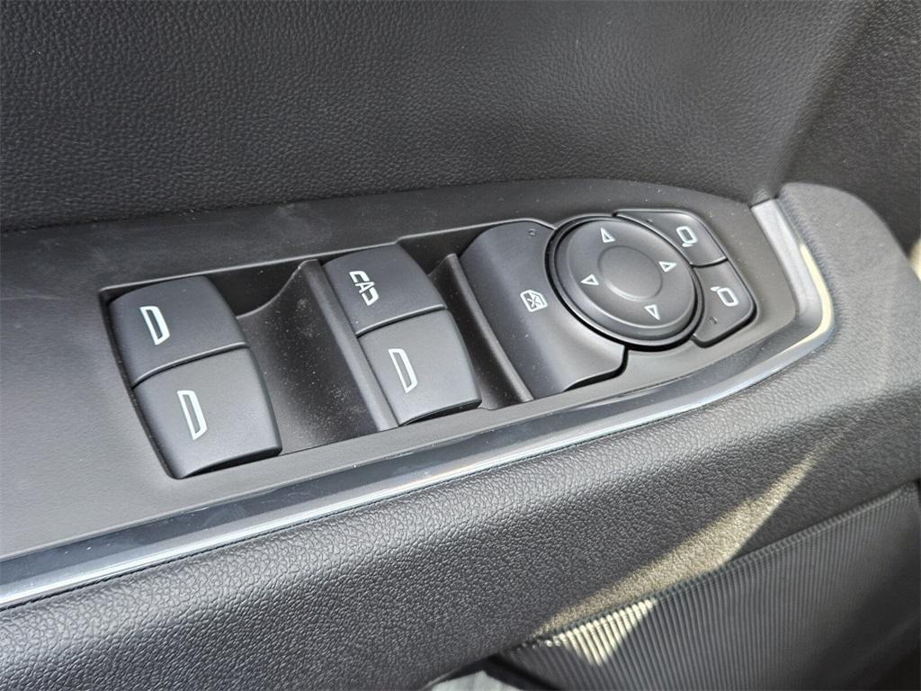 new 2025 Chevrolet Silverado 1500 car, priced at $50,040