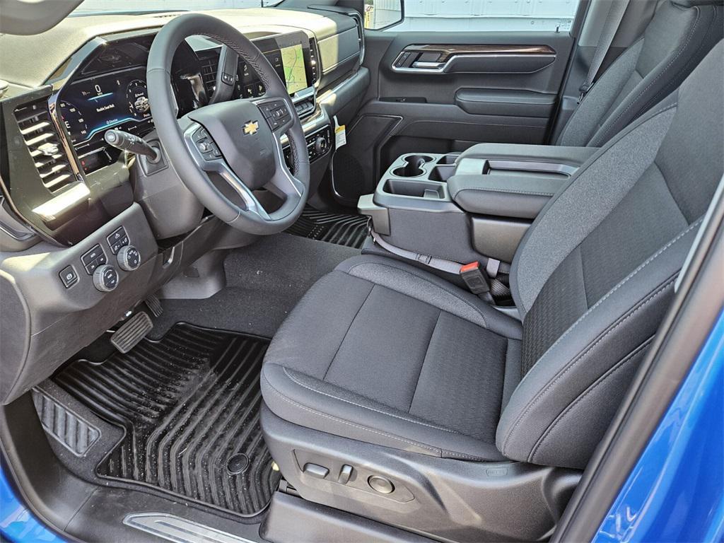 new 2025 Chevrolet Silverado 1500 car, priced at $50,040
