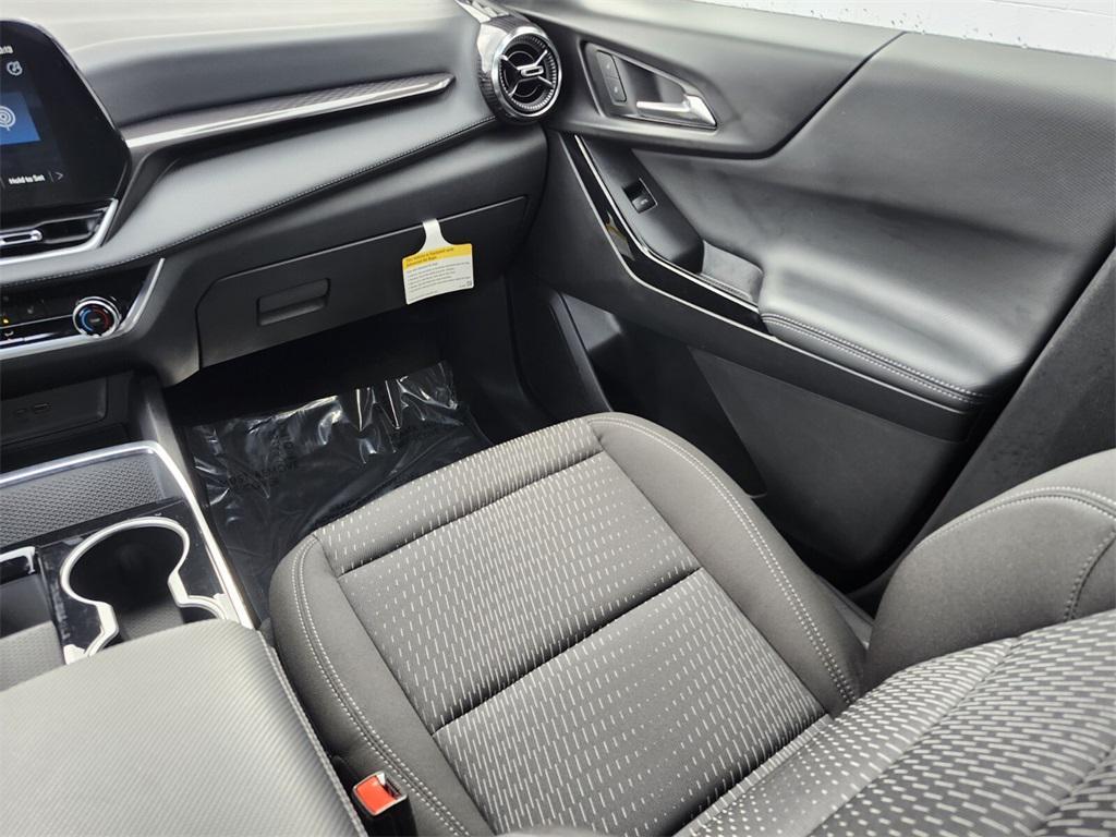 used 2025 Chevrolet Equinox car, priced at $29,888