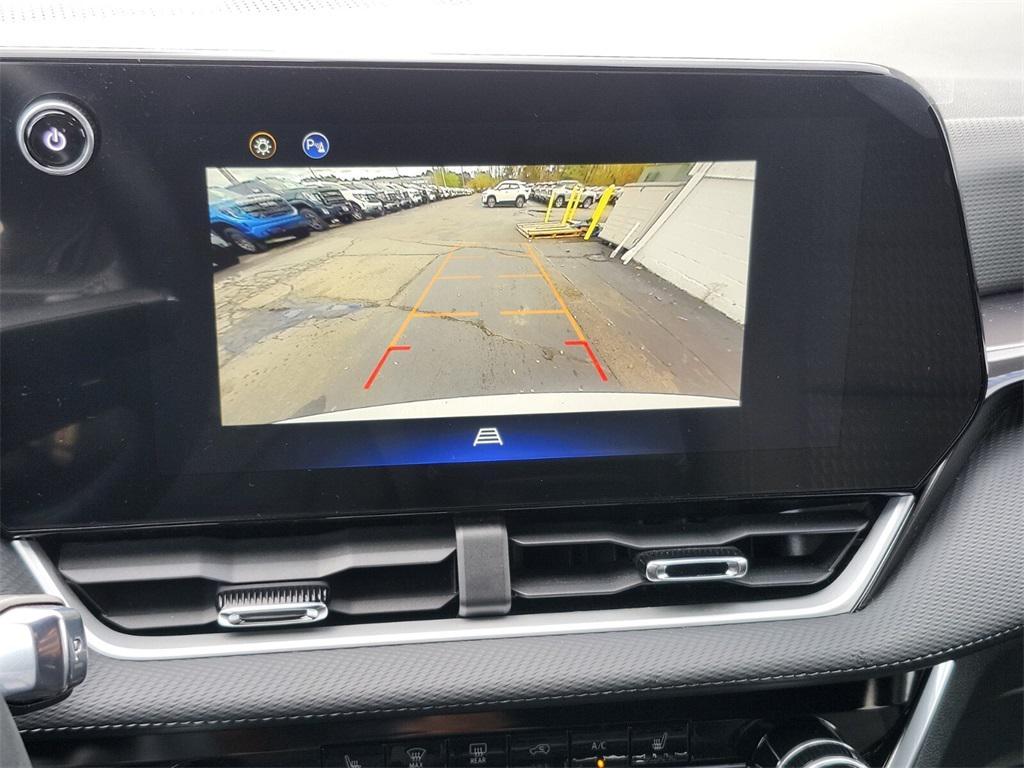 used 2025 Chevrolet Equinox car, priced at $29,888