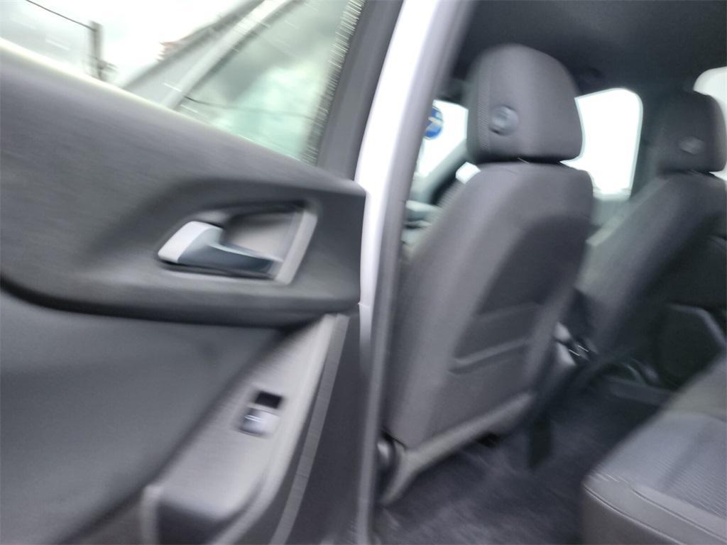 used 2025 Chevrolet Equinox car, priced at $29,888