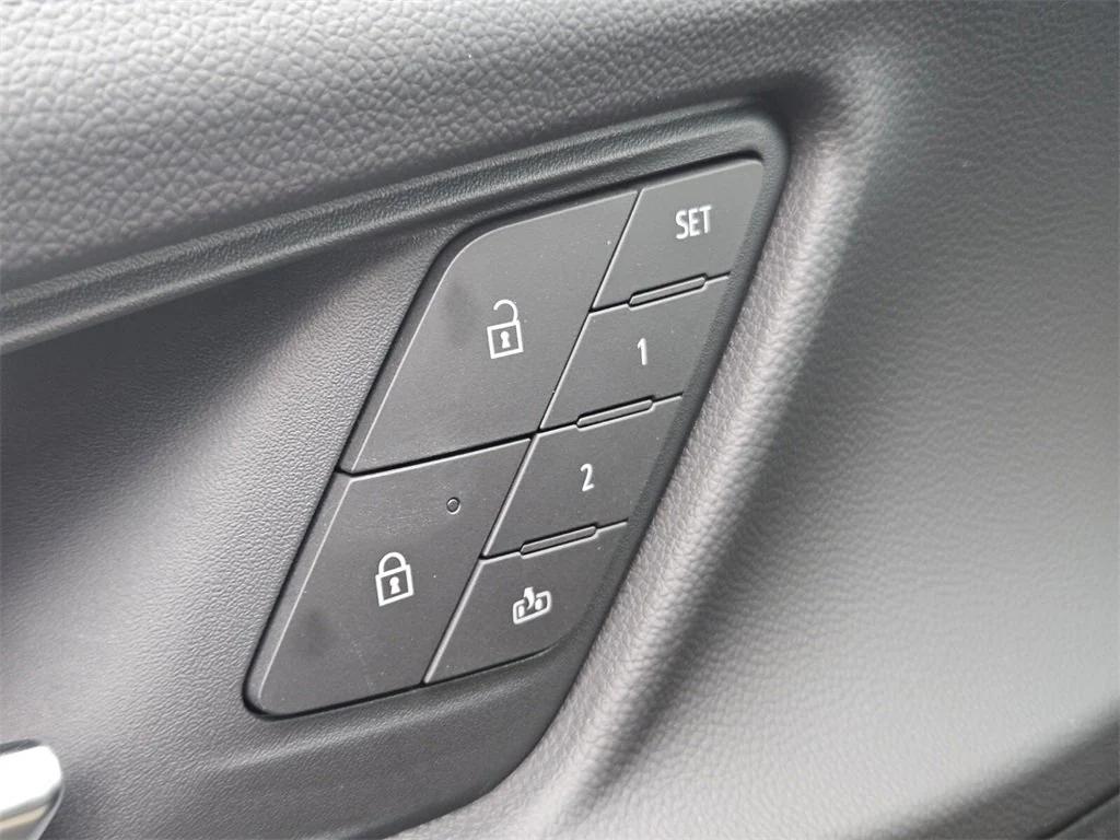 new 2026 Chevrolet Equinox car, priced at $36,185