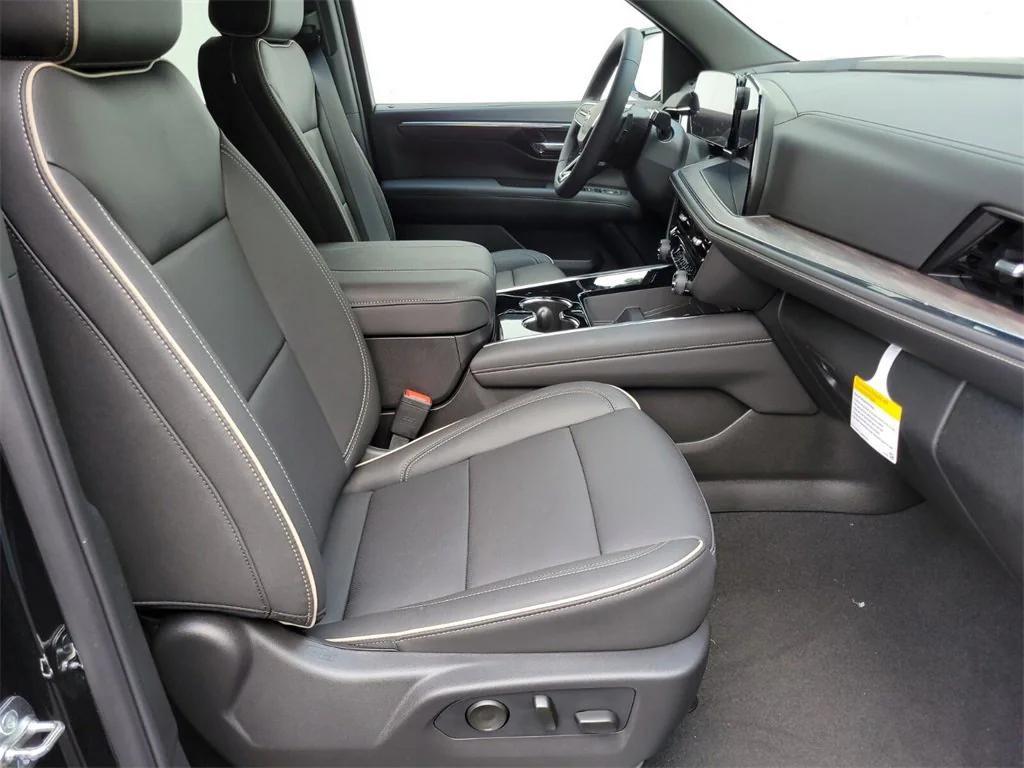new 2025 Chevrolet Tahoe car, priced at $72,770