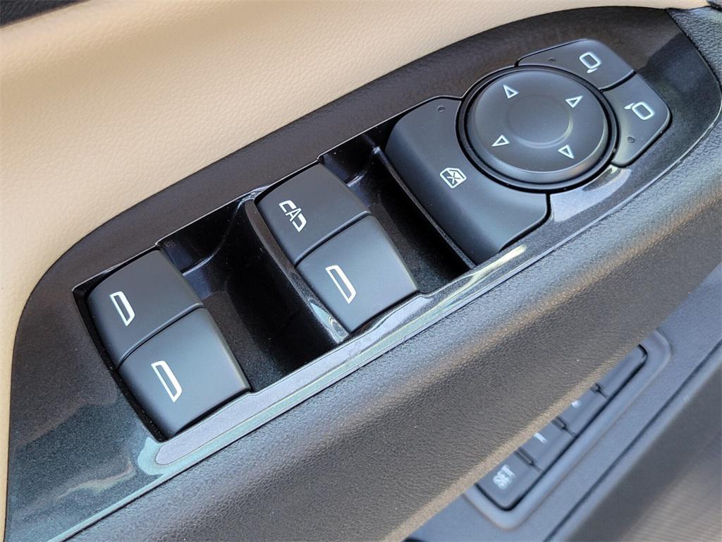 used 2022 Chevrolet Equinox car, priced at $21,988
