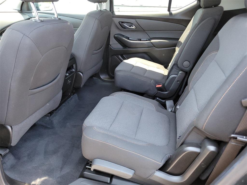 used 2021 Chevrolet Traverse car, priced at $23,888