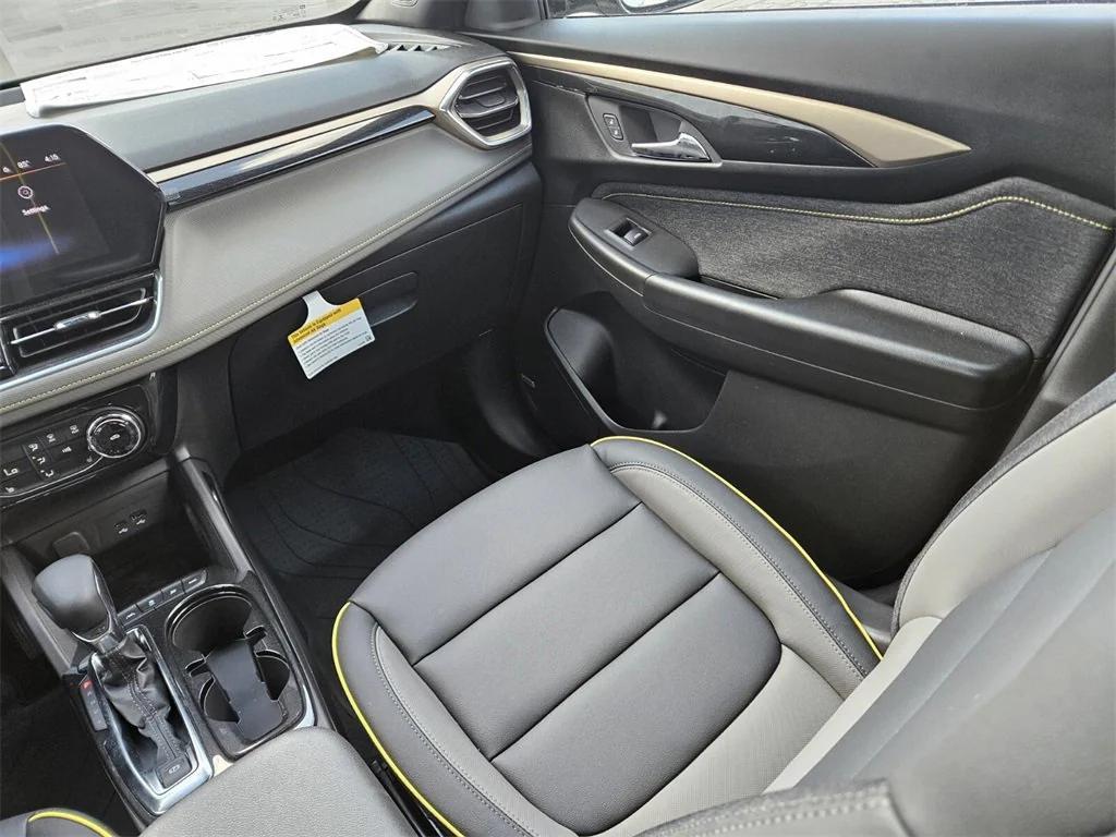 new 2025 Chevrolet TrailBlazer car, priced at $32,820