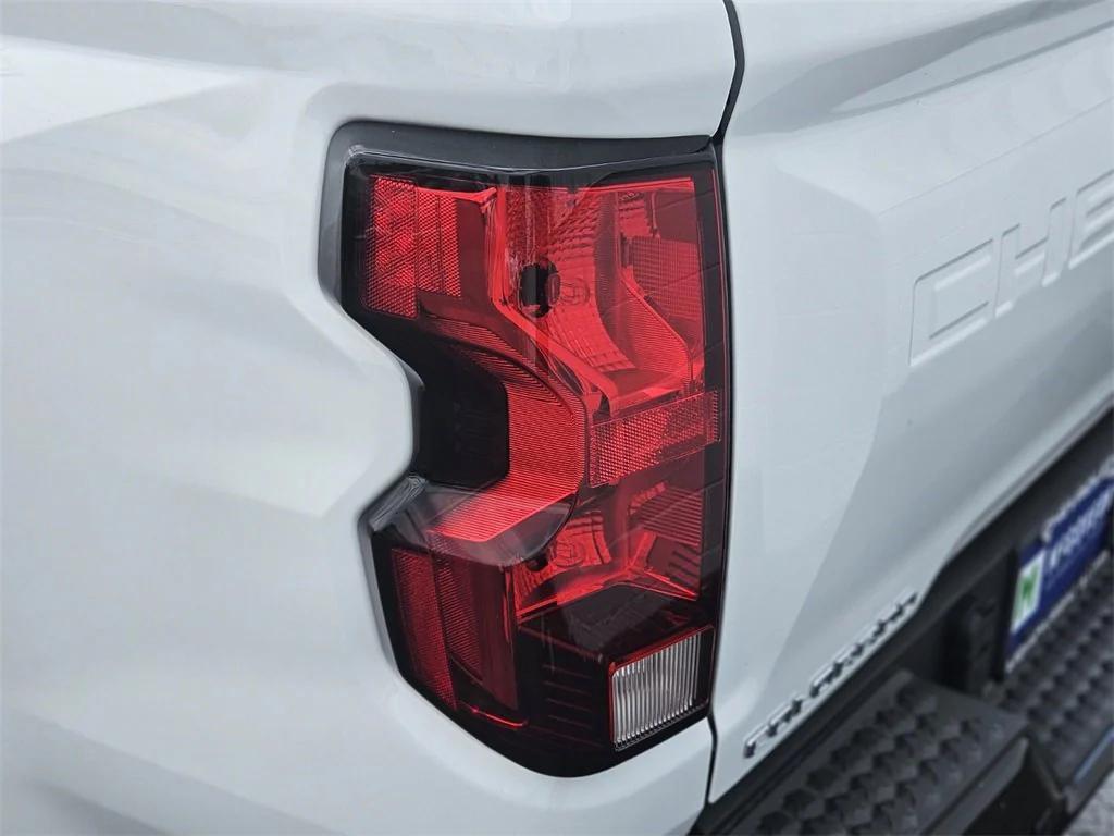 new 2025 Chevrolet Colorado car, priced at $31,385