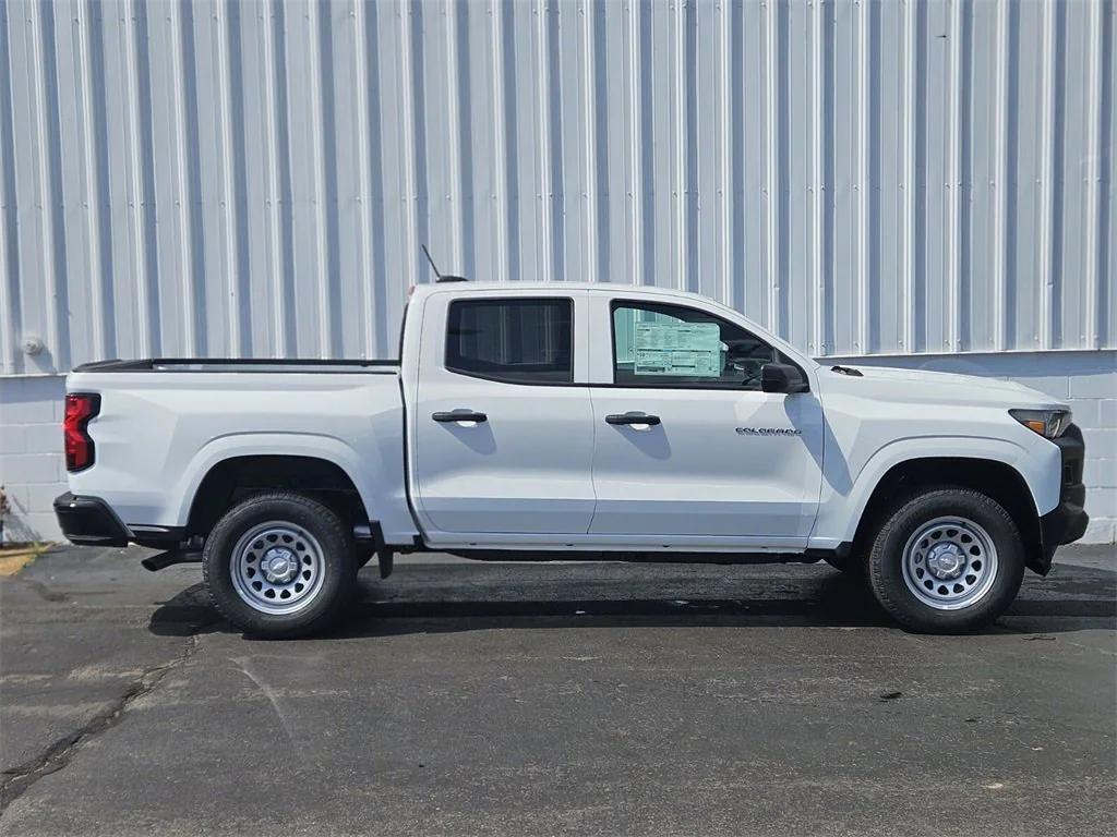 new 2025 Chevrolet Colorado car, priced at $31,385