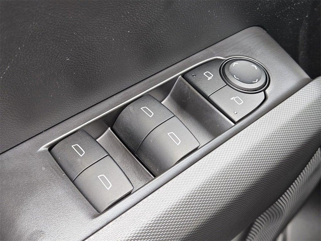 new 2025 Chevrolet Colorado car, priced at $31,385