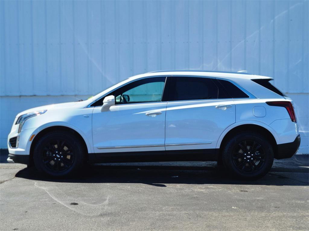 used 2023 Cadillac XT5 car, priced at $34,888