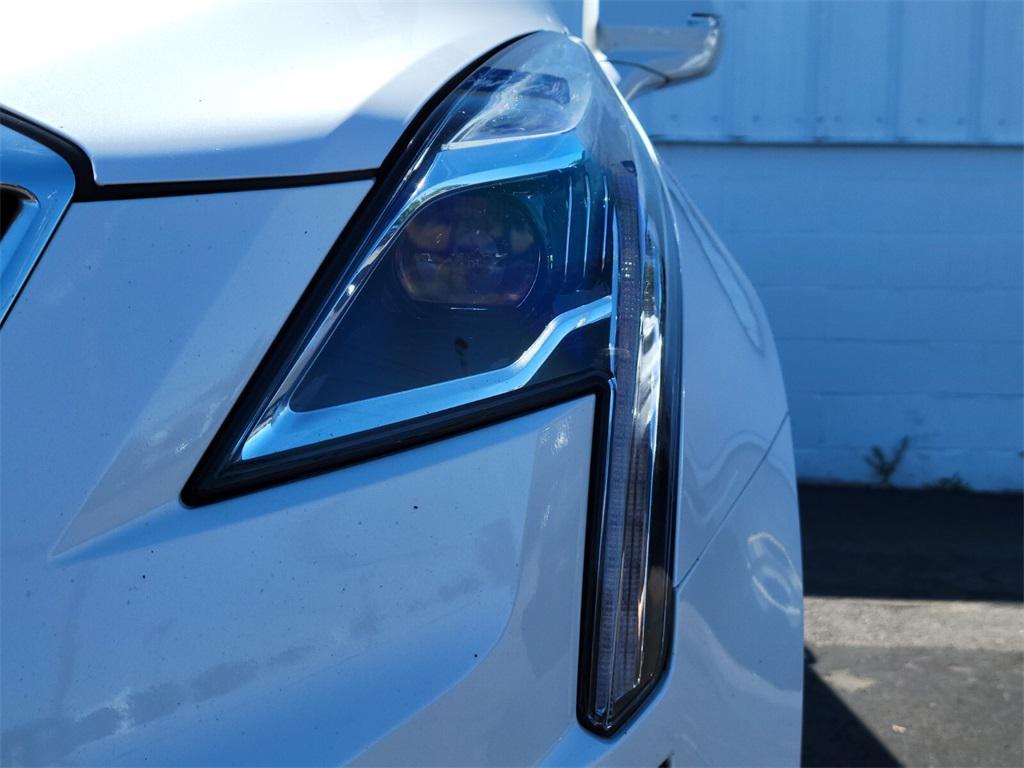 used 2023 Cadillac XT5 car, priced at $34,888