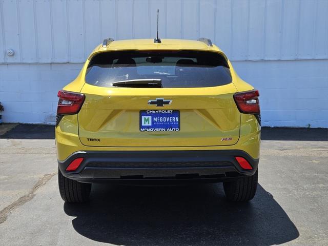 new 2025 Chevrolet Trax car, priced at $25,850
