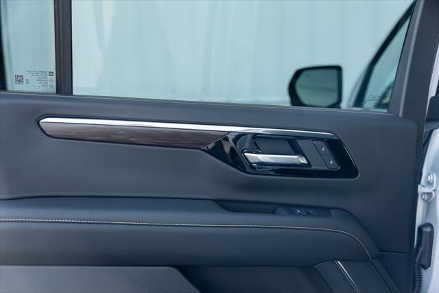 new 2025 Chevrolet Suburban car, priced at $75,590