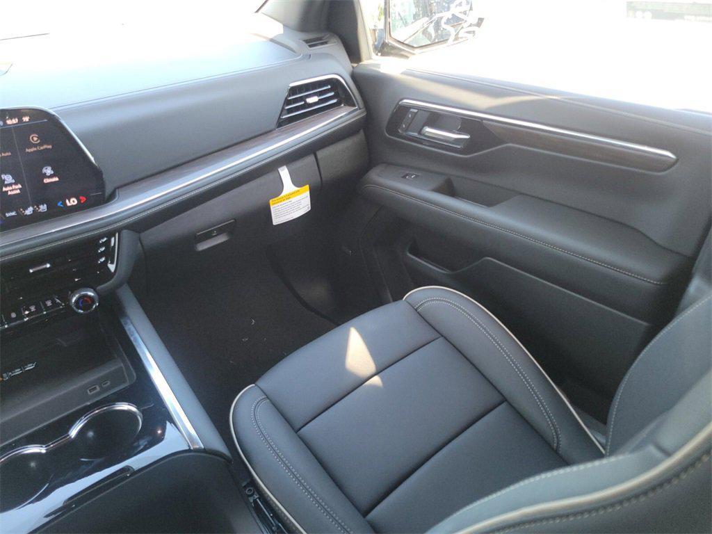 new 2025 Chevrolet Suburban car, priced at $75,770
