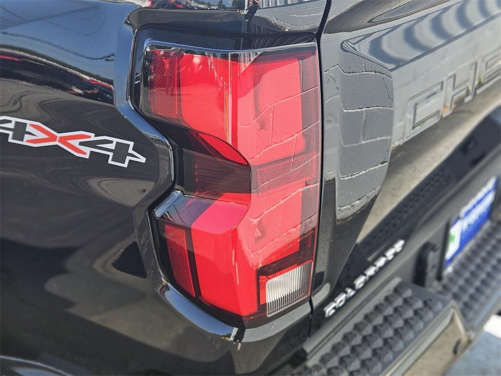 new 2025 Chevrolet Colorado car, priced at $40,610