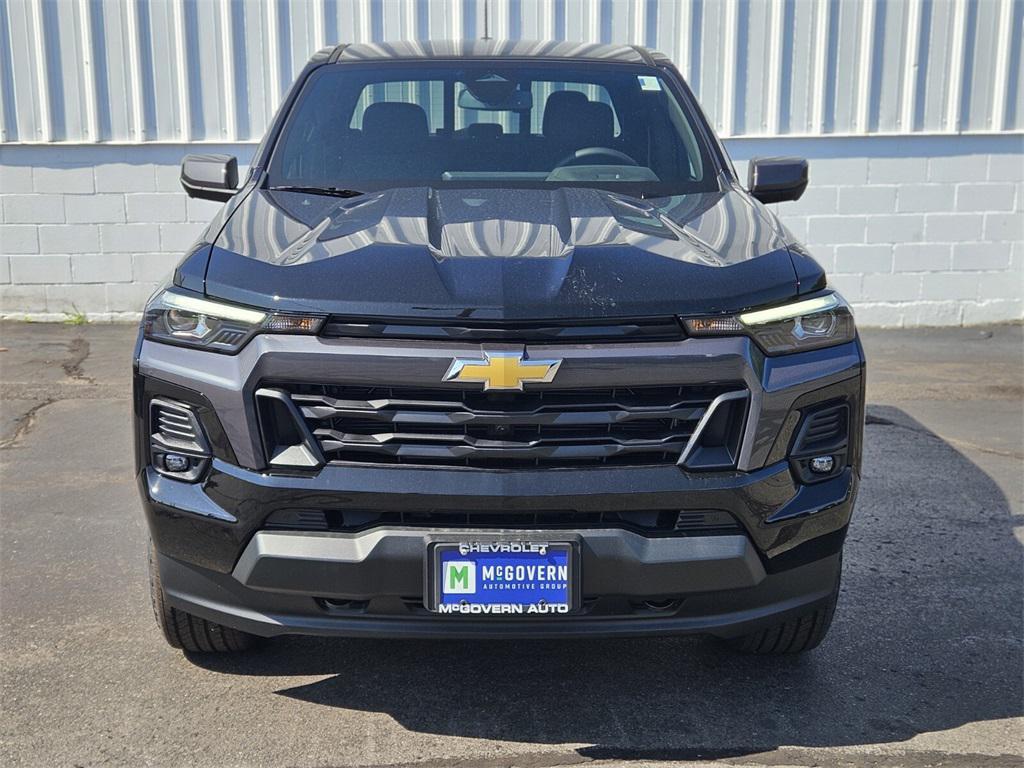 new 2025 Chevrolet Colorado car, priced at $40,610