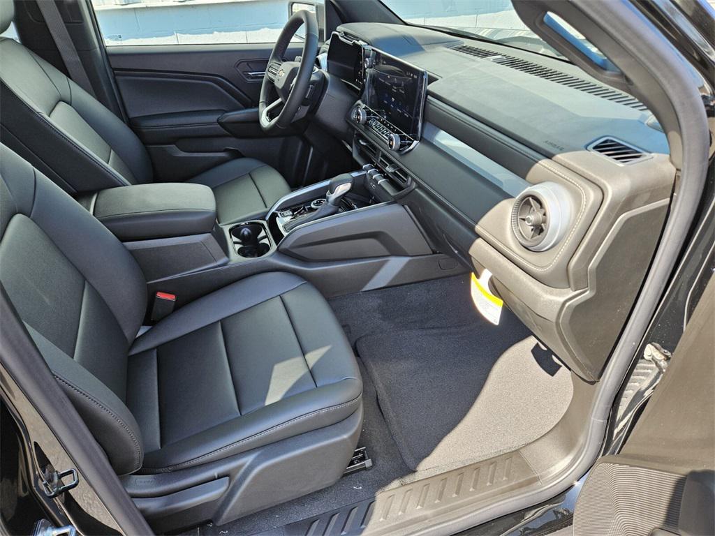 new 2025 Chevrolet Colorado car, priced at $40,610