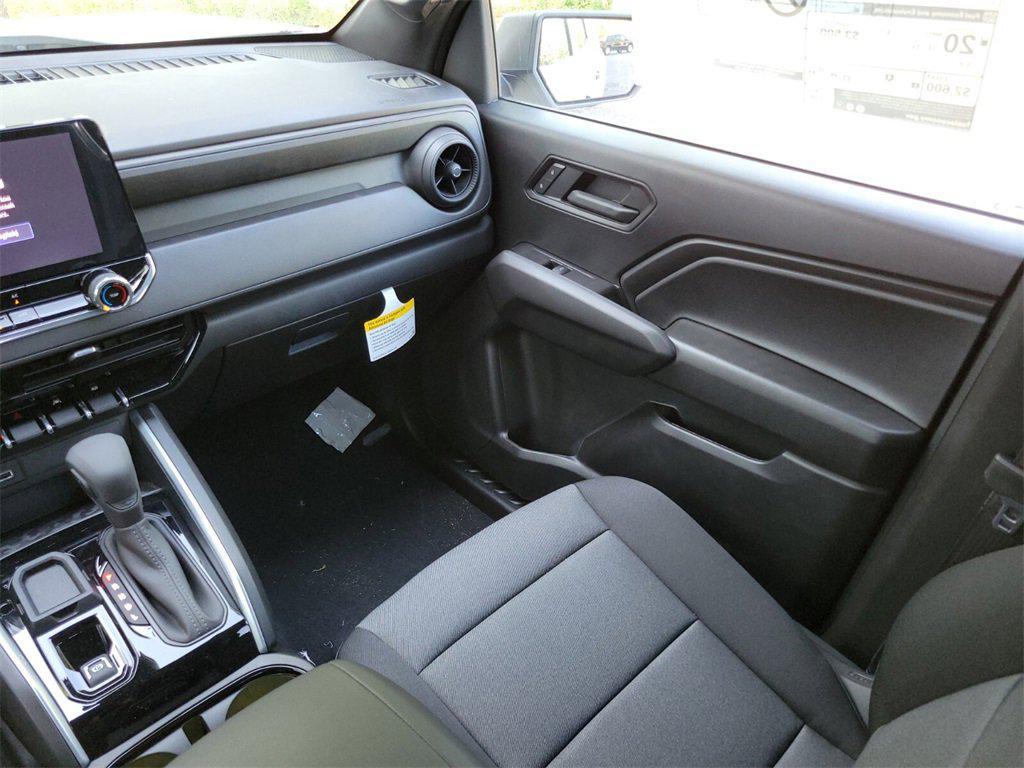 new 2025 Chevrolet Colorado car, priced at $31,360