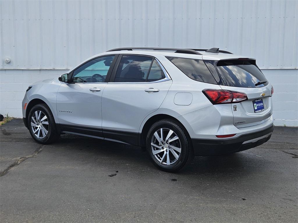 used 2022 Chevrolet Equinox car, priced at $22,988