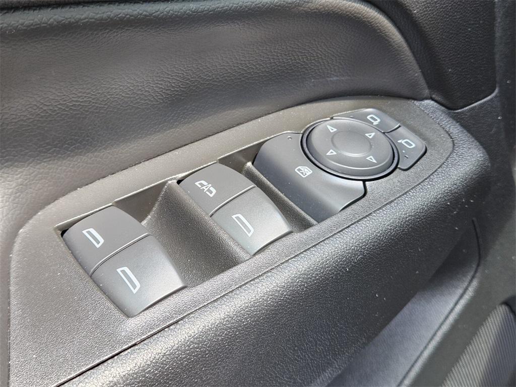 used 2022 Chevrolet Equinox car, priced at $22,988