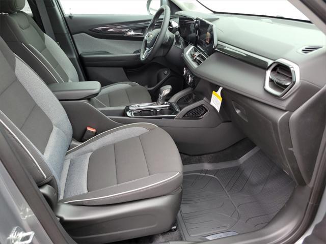 new 2025 Chevrolet TrailBlazer car, priced at $25,820