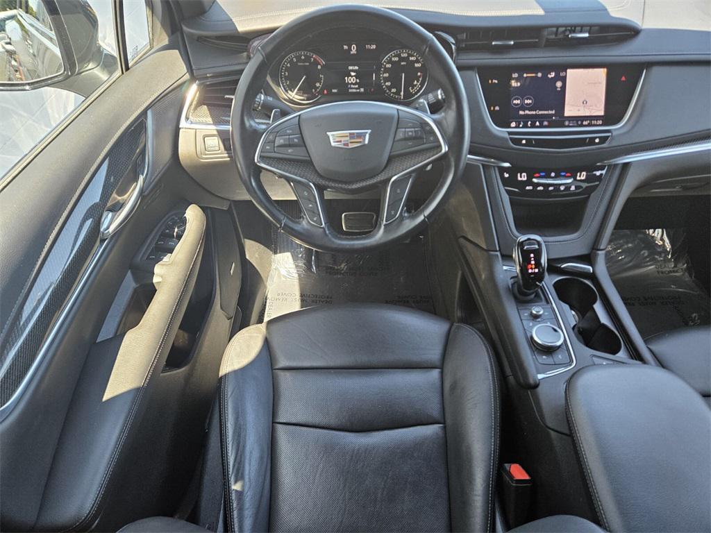 used 2022 Cadillac XT5 car, priced at $39,588