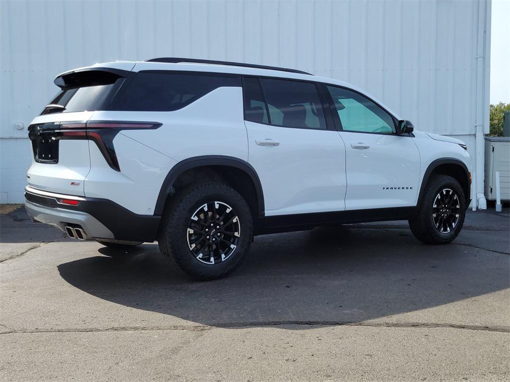 used 2024 Chevrolet Traverse car, priced at $48,988