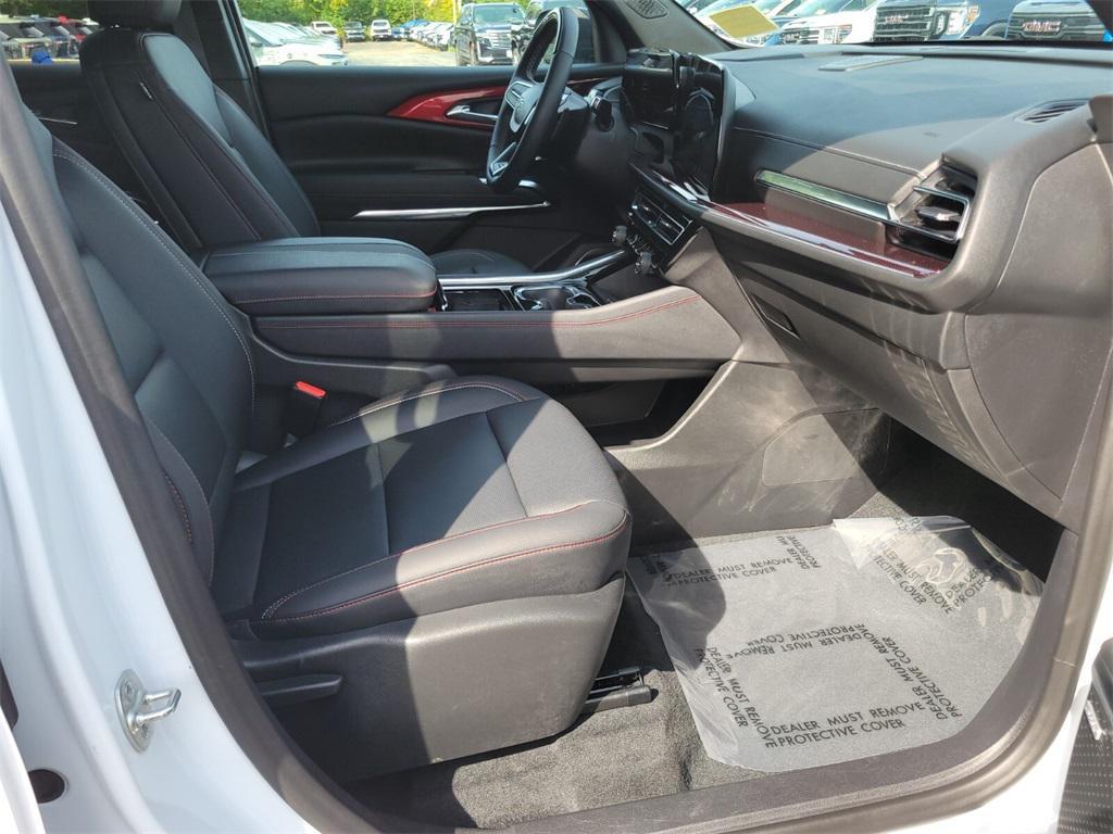 used 2024 Chevrolet Traverse car, priced at $48,988