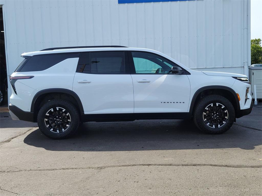 used 2024 Chevrolet Traverse car, priced at $48,988