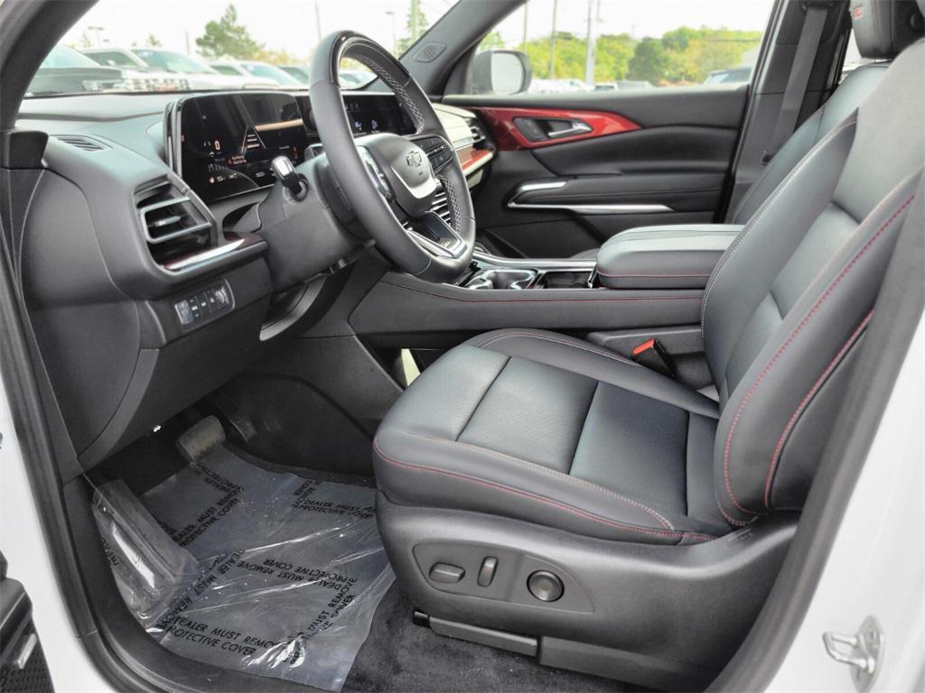 used 2024 Chevrolet Traverse car, priced at $48,988