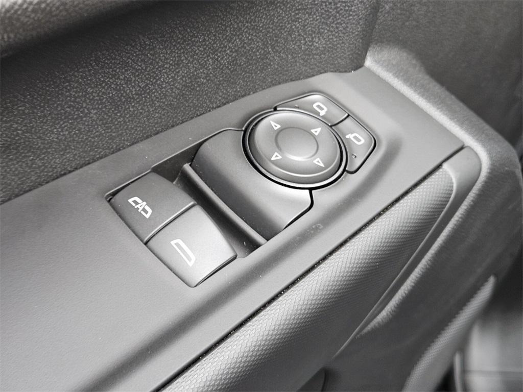 new 2025 Chevrolet Silverado 1500 car, priced at $40,930