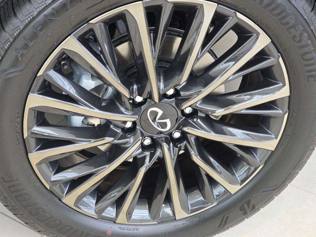 new 2026 INFINITI QX80 car, priced at $108,655