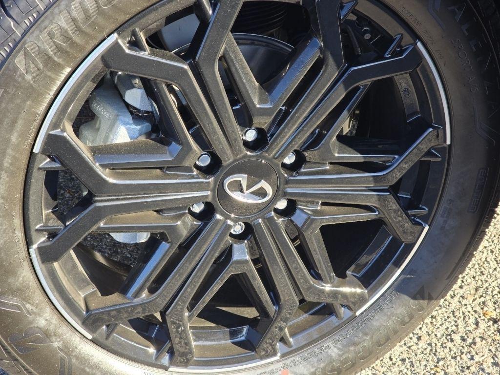 new 2026 INFINITI QX80 car, priced at $94,230